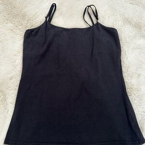 Size M tank